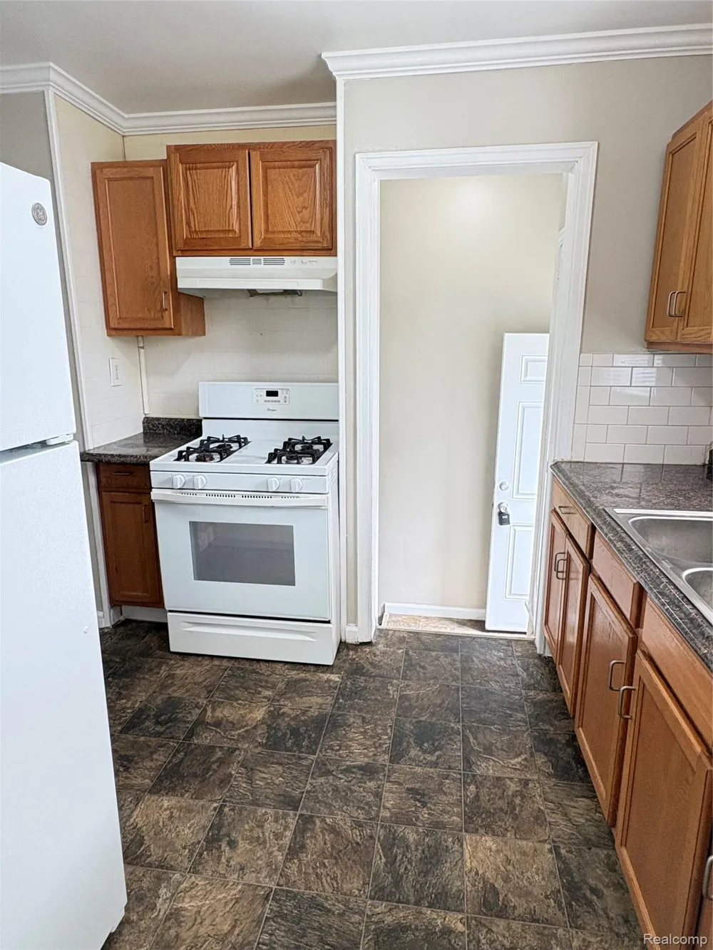 19367 Roscommon Street Harper Woods City, MI 48225