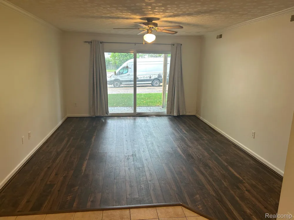 924 CHESTNUT HILL DRIVE #A Auburn Hills City, MI 48326