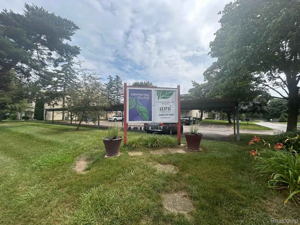 924 CHESTNUT HILL DRIVE #A Auburn Hills City, MI 48326