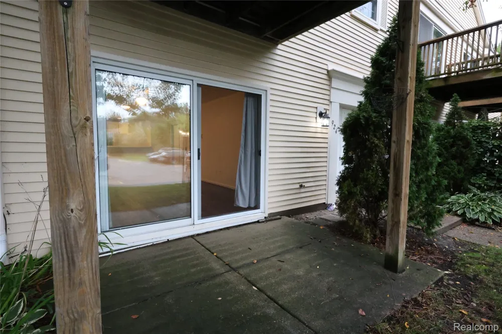 924 CHESTNUT HILL DRIVE #A Auburn Hills City, MI 48326