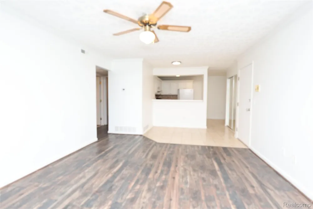 924 CHESTNUT HILL DRIVE #A Auburn Hills City, MI 48326