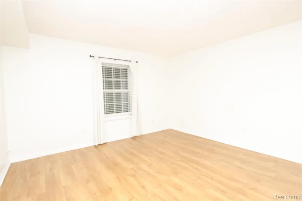 924 CHESTNUT HILL DRIVE #A Auburn Hills City, MI 48326