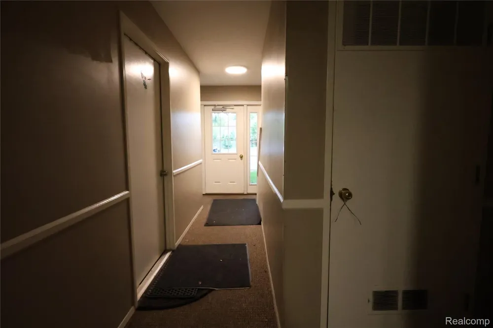 924 CHESTNUT HILL DRIVE #A Auburn Hills City, MI 48326