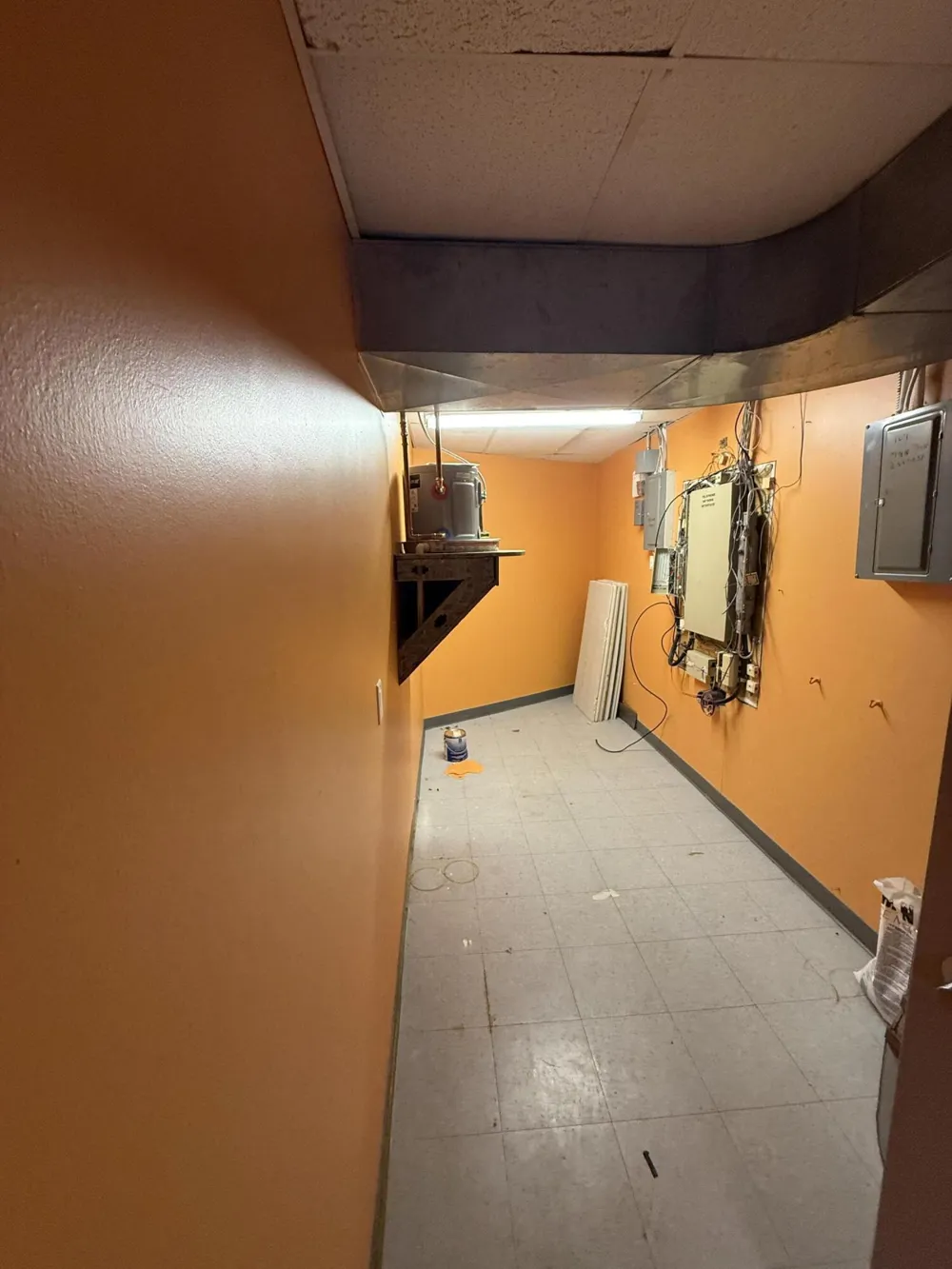 2141 Cass Lake Road #105 Keego Harbor City, MI 48320