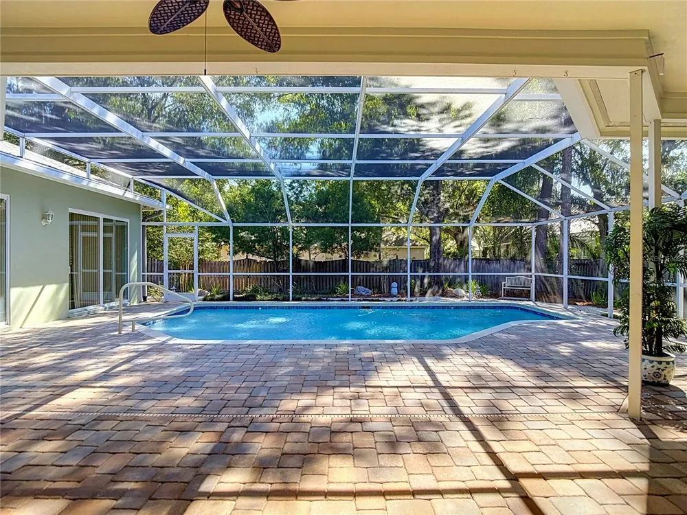15903 BROCKWAY PLACE Tampa, FL 33647