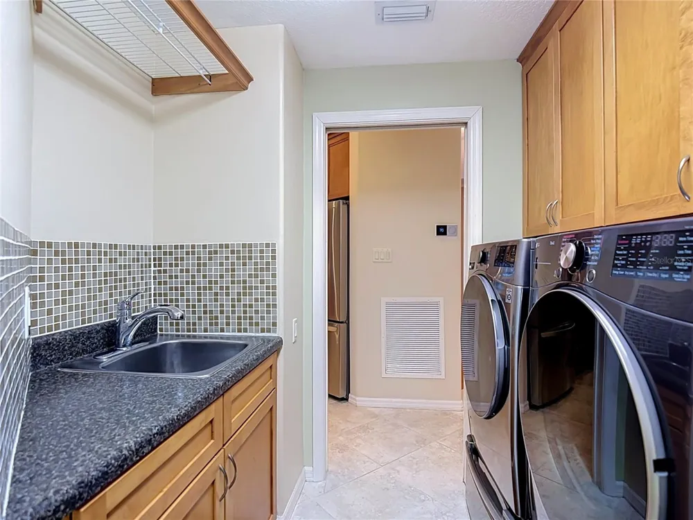 15903 BROCKWAY PLACE Tampa, FL 33647