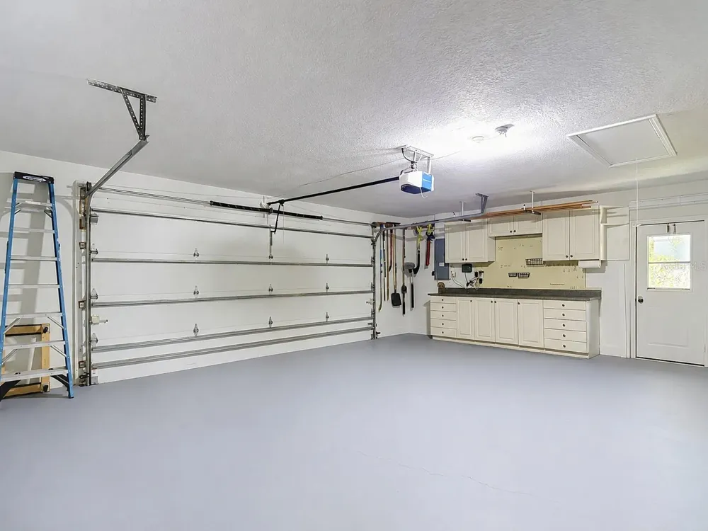 15903 BROCKWAY PLACE Tampa, FL 33647
