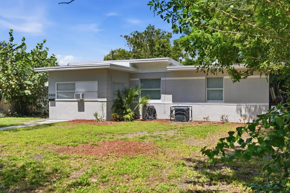 2855 37TH AVENUE St Petersburg, FL 33713