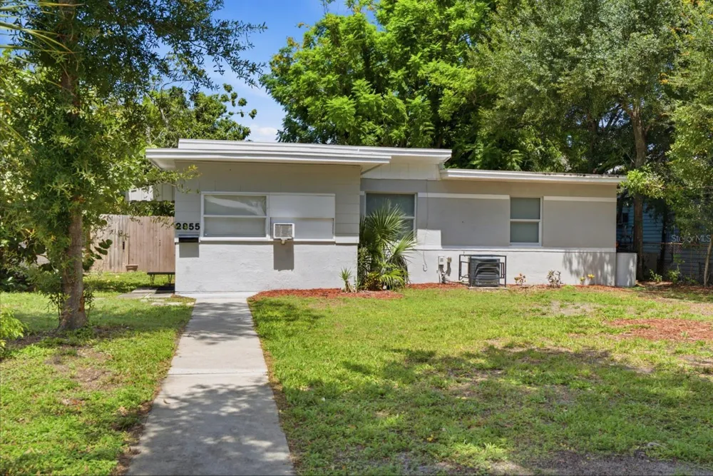 2855 37TH AVENUE St Petersburg, FL 33713