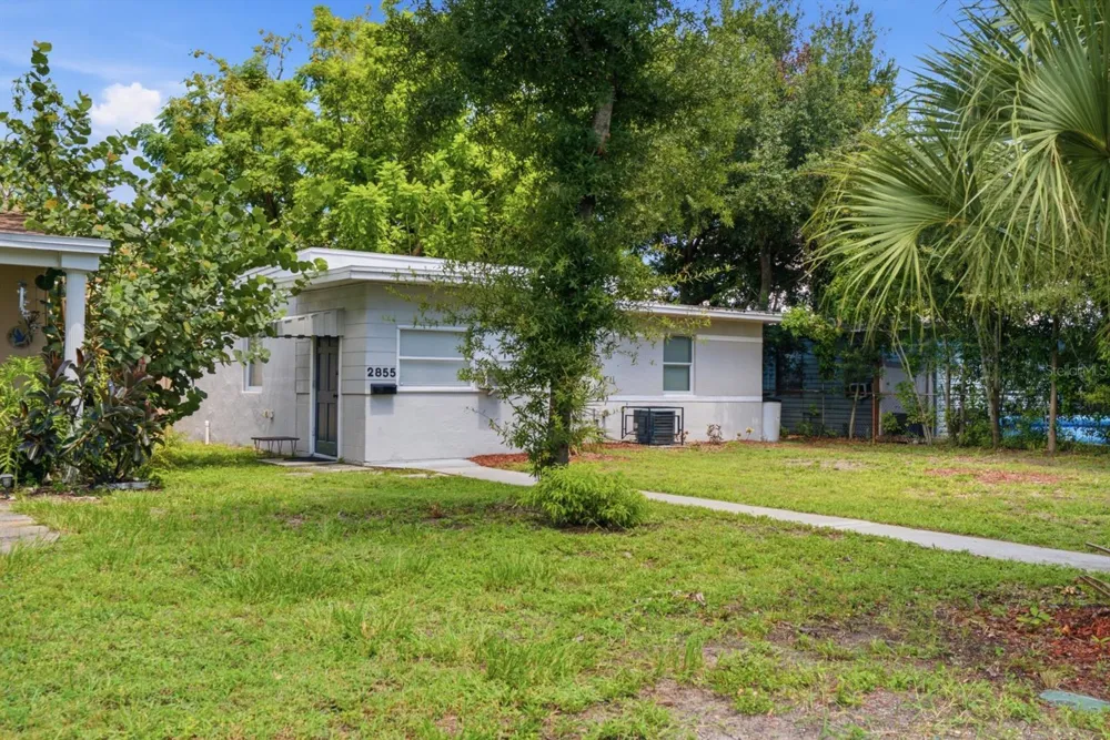 2855 37TH AVENUE St Petersburg, FL 33713