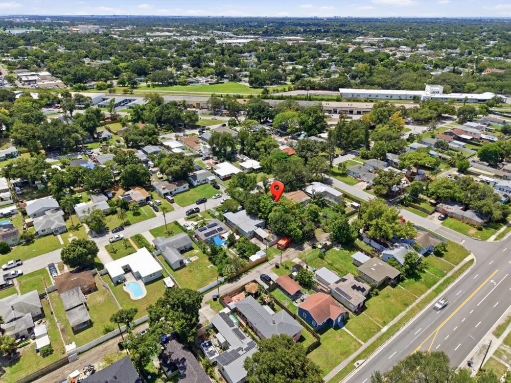 2855 37TH AVENUE St Petersburg, FL 33713