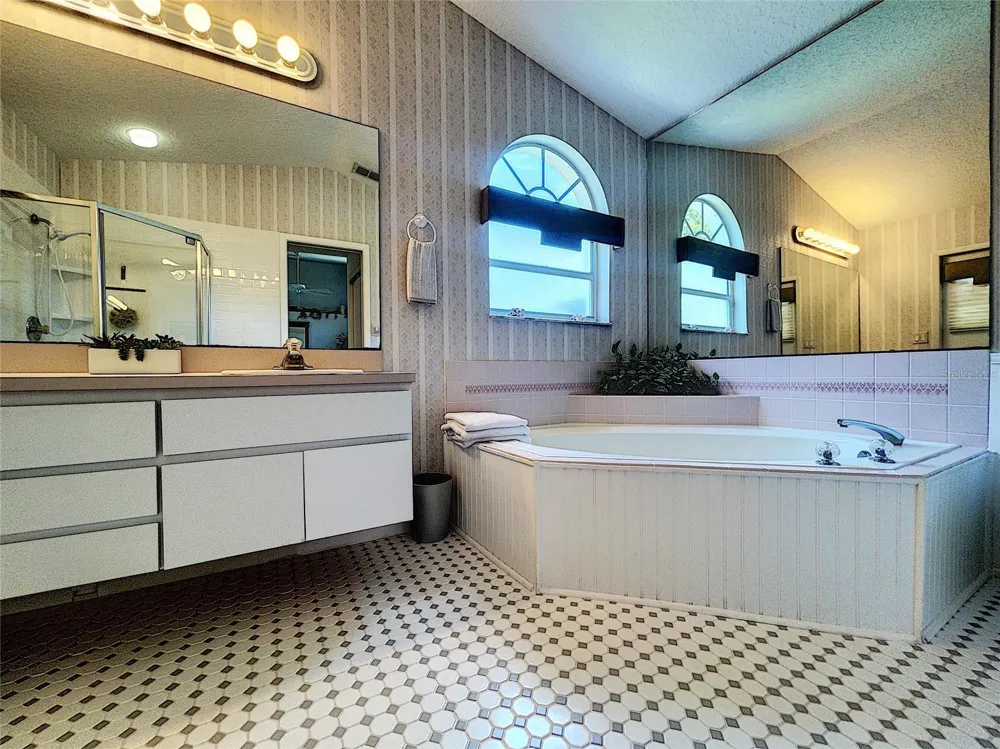 9408 NEW ORLEANS DRIVE Weeki Wachee, FL 34613