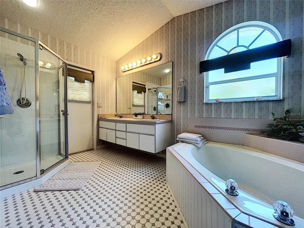 9408 NEW ORLEANS DRIVE Weeki Wachee, FL 34613