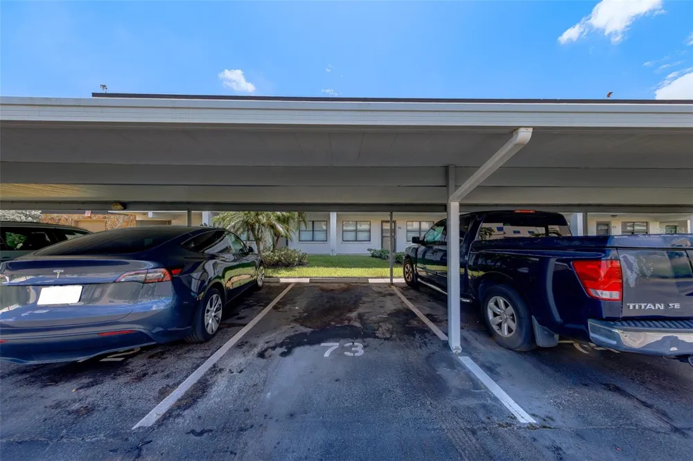 5090 BAY STREET NE #124 St Petersburg, FL 33703