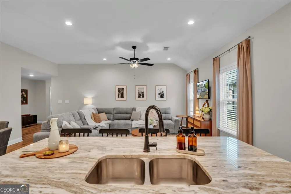 137 Red Tail CIR Byron, GA 31008