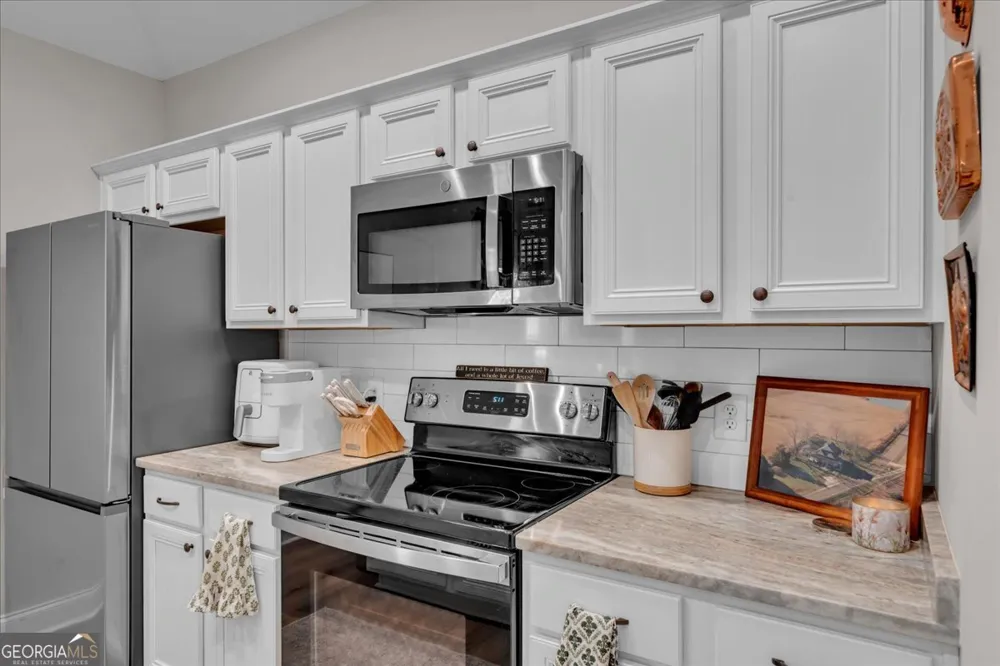 137 Red Tail CIR Byron, GA 31008