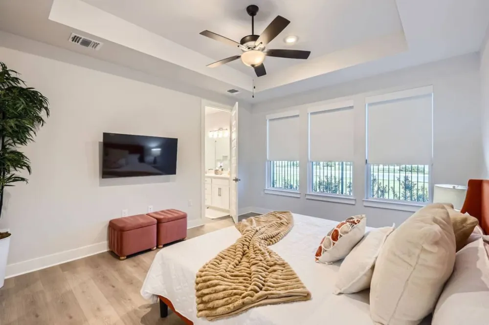 7700 Ella Lee Lane Austin, TX 78744