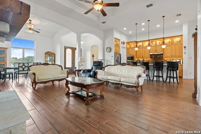610 Battistrada New Braunfels, TX 78132