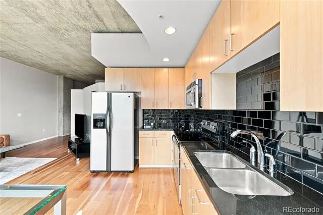1700 Bassett Street #921 Denver, CO 80202
