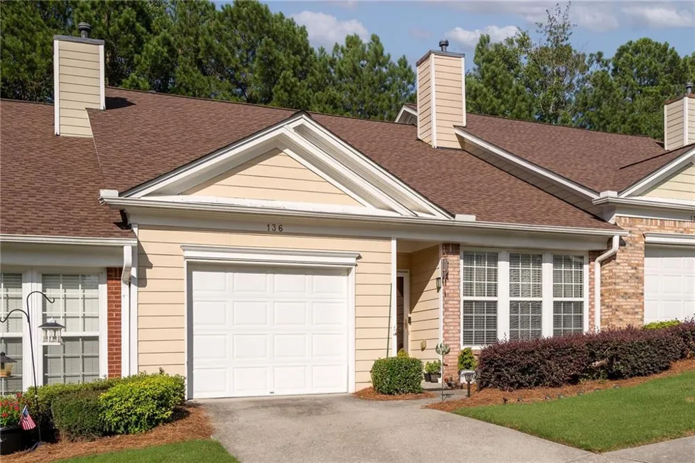 136 Camry Lane Grayson, GA 30017