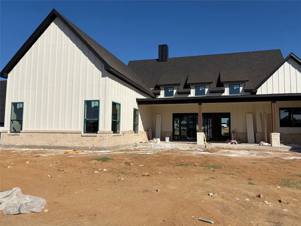 308 Mint Ridge Drive Burleson, TX 76028