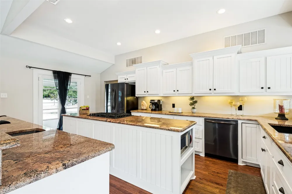 928 Irving Heights Drive Irving, TX 75061