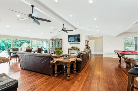 928 Irving Heights Drive
