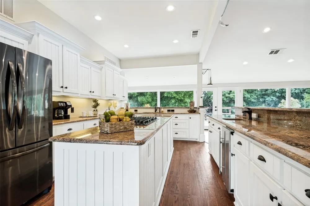 928 Irving Heights Drive Irving, TX 75061