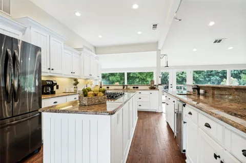 928 Irving Heights Drive