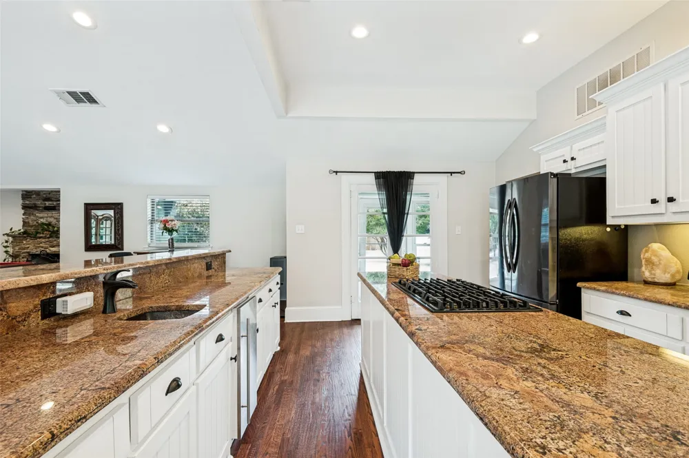 928 Irving Heights Drive Irving, TX 75061