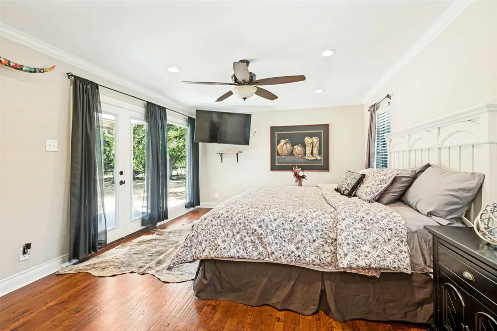 928 Irving Heights Drive Irving, TX 75061