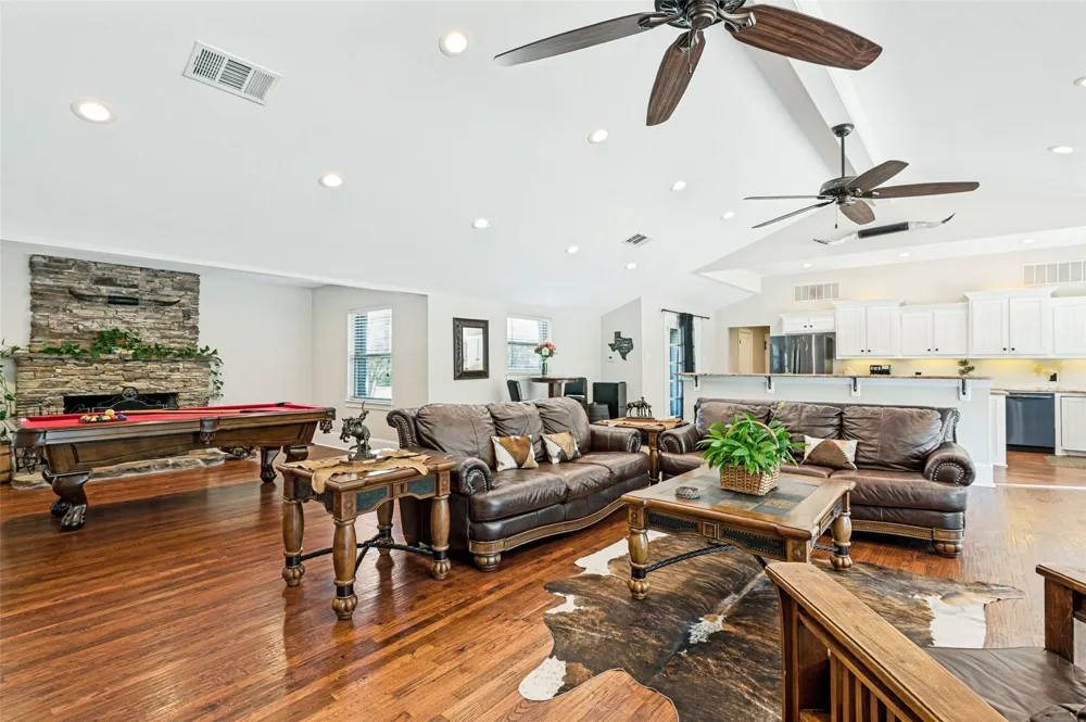 928 Irving Heights Drive Irving, TX 75061