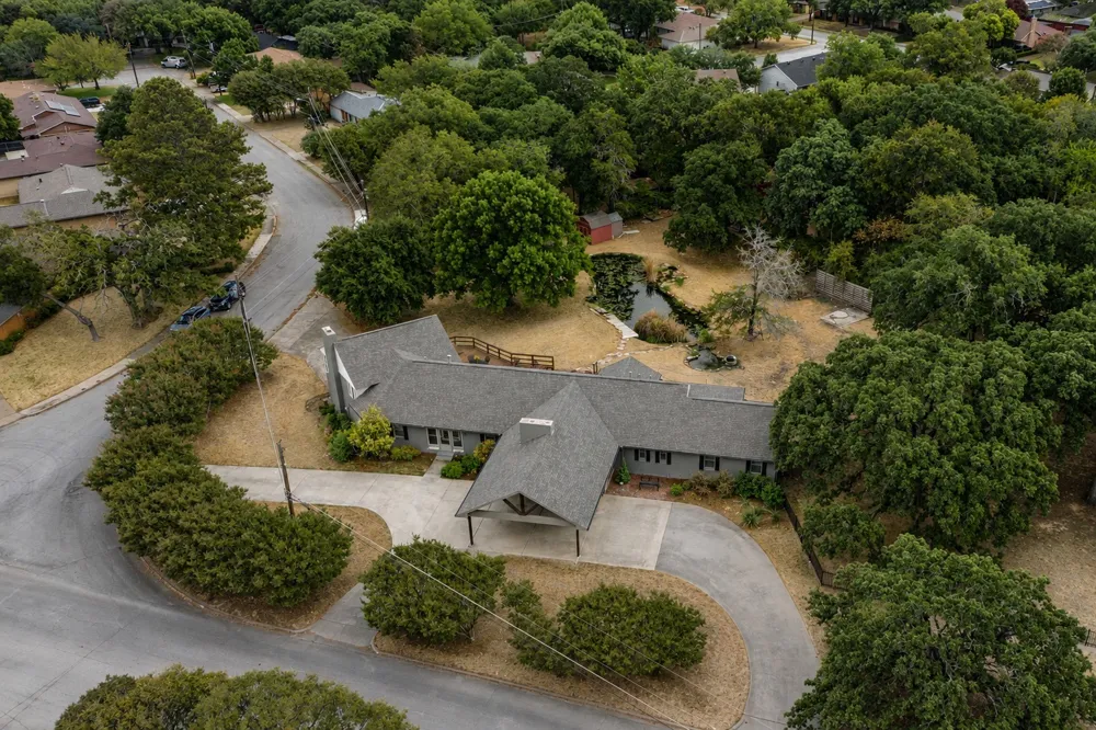 928 Irving Heights Drive Irving, TX 75061