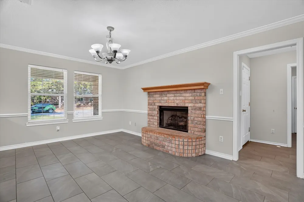 215 Mistletoe Lane Keene, TX 76059