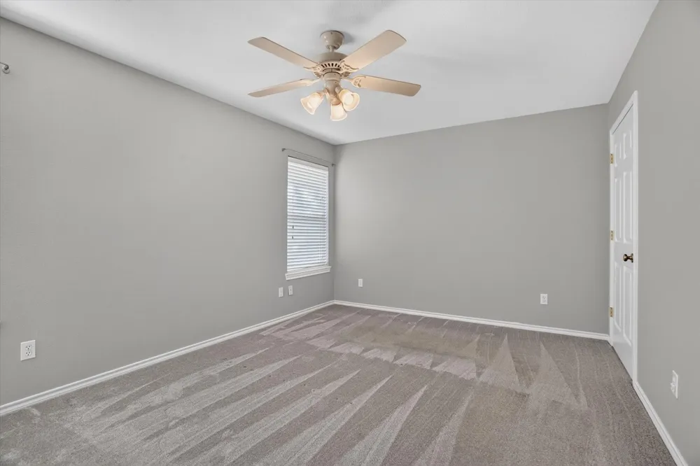 215 Mistletoe Lane Keene, TX 76059