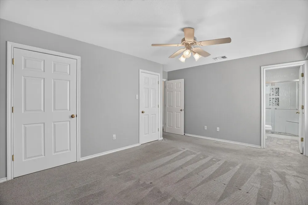 215 Mistletoe Lane Keene, TX 76059
