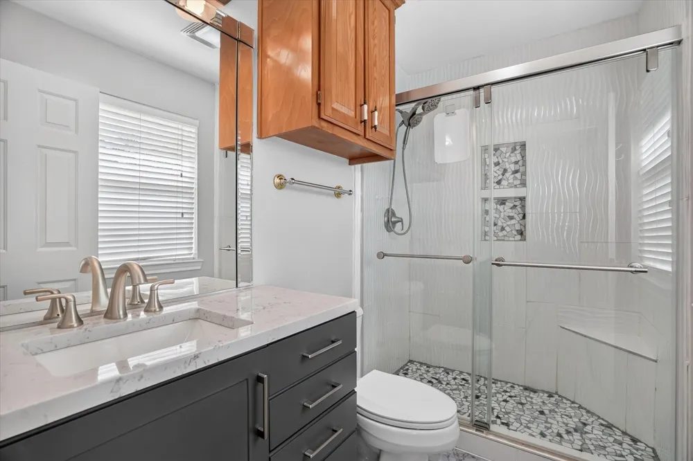 215 Mistletoe Lane Keene, TX 76059