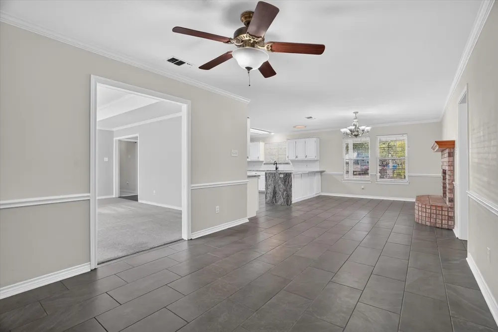 215 Mistletoe Lane Keene, TX 76059