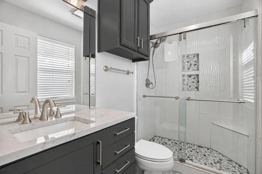 215 Mistletoe Lane Keene, TX 76059