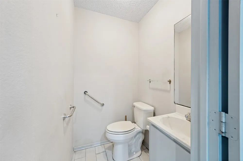 2817 Buffalo Court Arlington, TX 76013