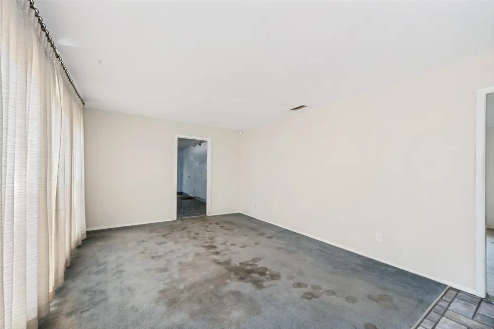 2817 Buffalo Court Arlington, TX 76013