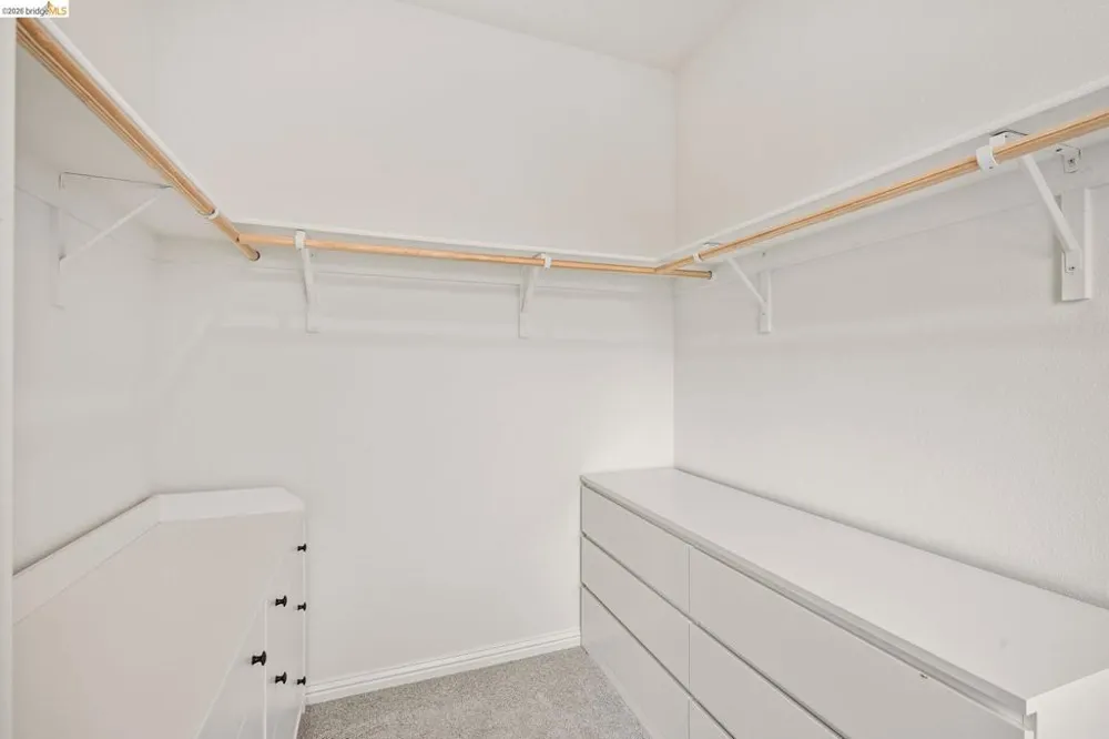2875 Tradewind Dr Alameda, CA 94501