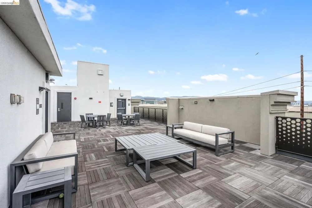 2875 Tradewind Dr Alameda, CA 94501