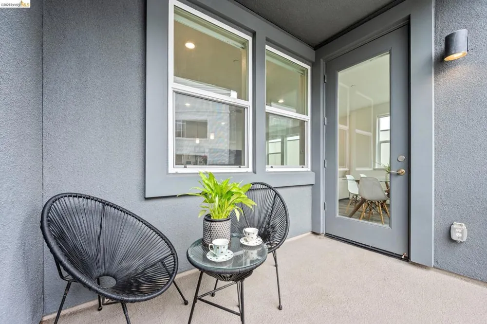 2875 Tradewind Dr Alameda, CA 94501