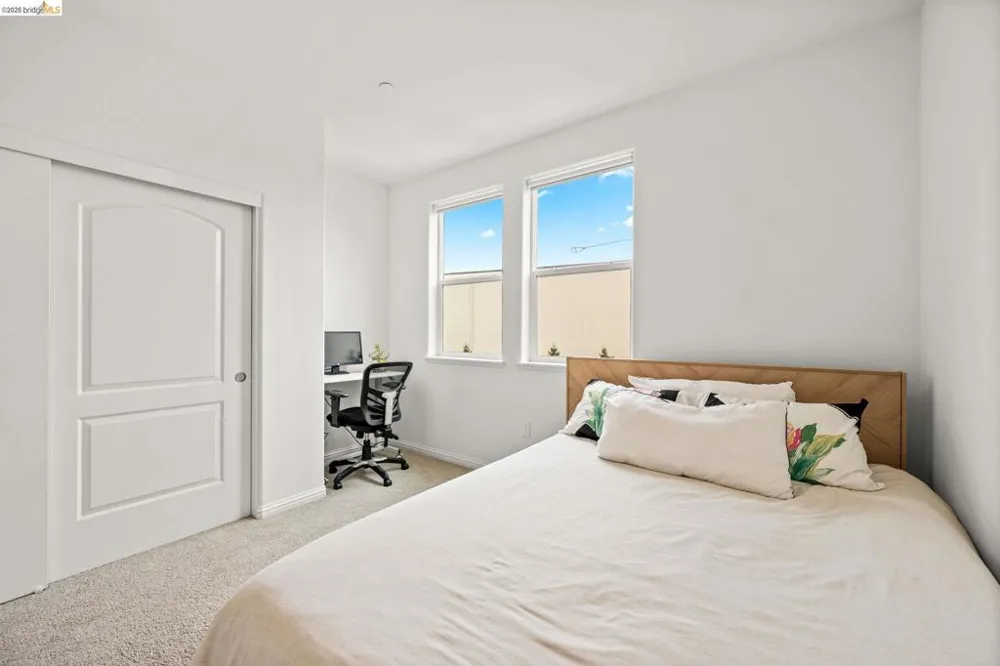 2875 Tradewind Dr Alameda, CA 94501