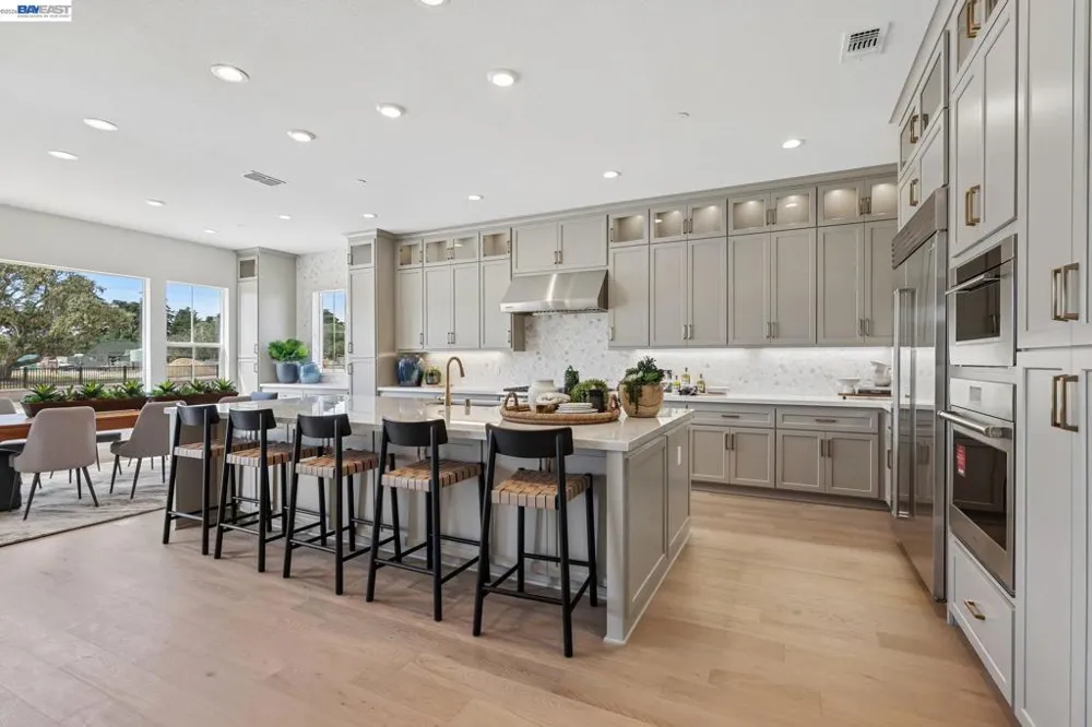 2690 Bay View Drive Seaside, CA 93955