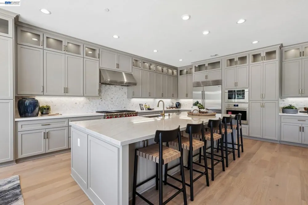 2690 Bay View Drive Seaside, CA 93955