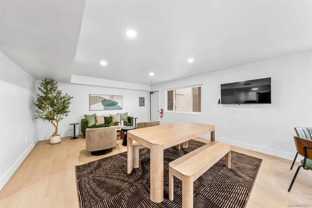 1030 Robinson Ave #208 San Diego, CA 92103