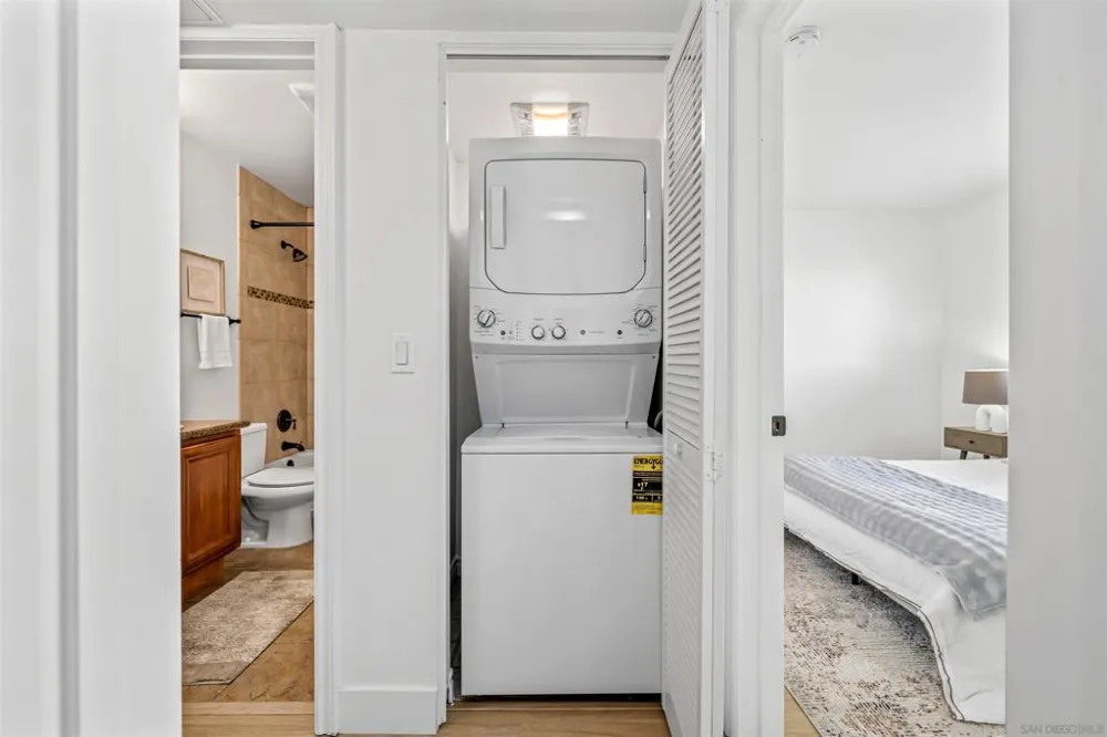 1030 Robinson Ave #208 San Diego, CA 92103