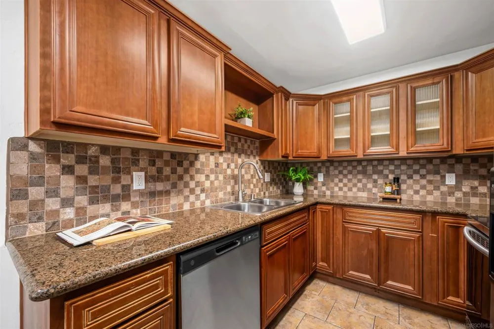 1030 Robinson Ave #208 San Diego, CA 92103